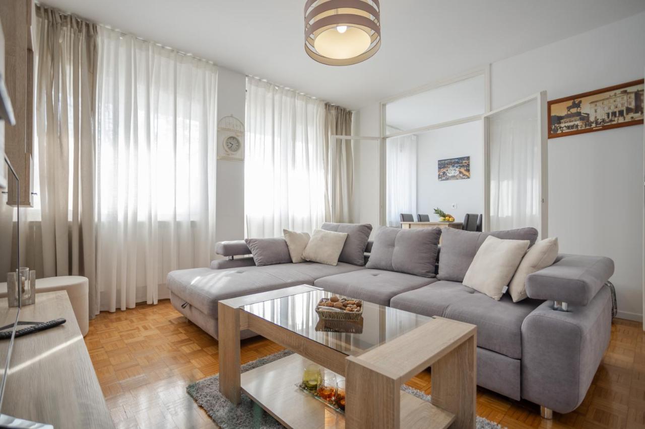 Apartment Sara Belgrade Luaran gambar